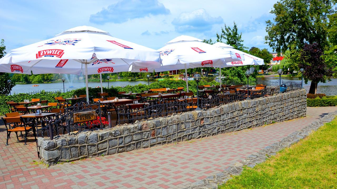 Hotel Tawerna Kaper Iława Exterior foto