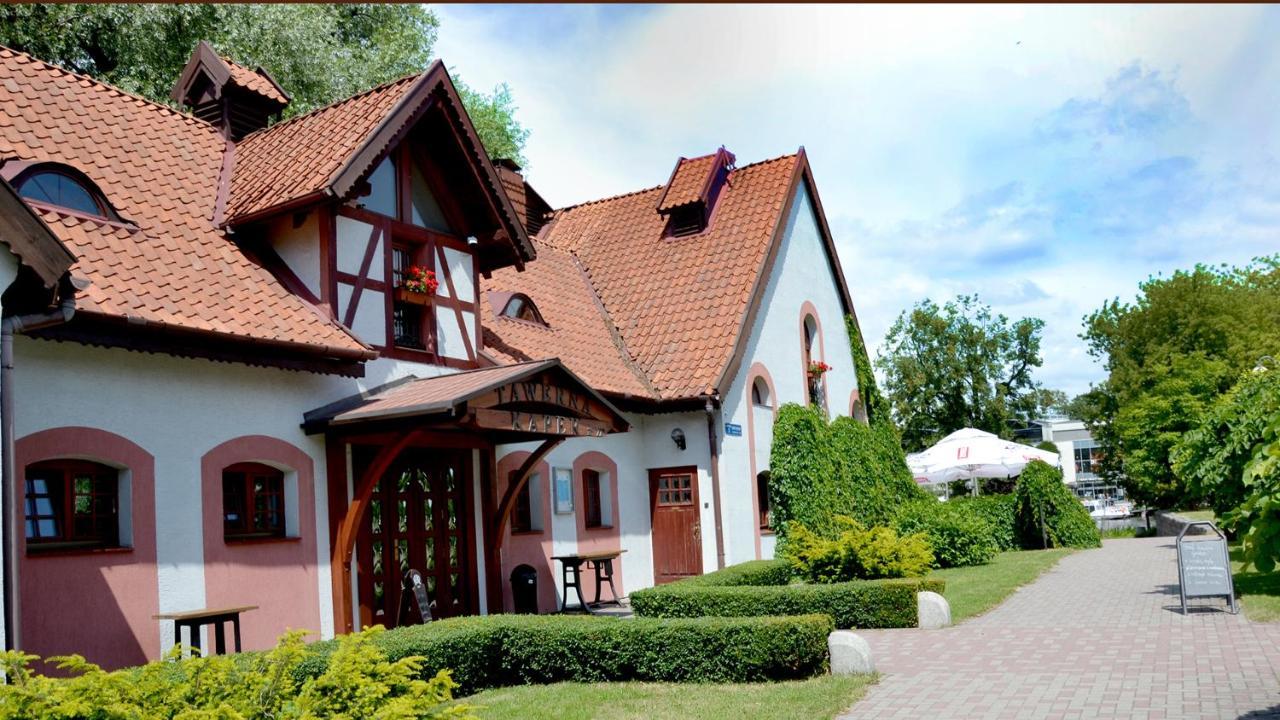 Hotel Tawerna Kaper Iława Exterior foto